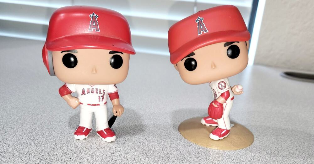 Shohei Ohtani LA Angels 2 Pack White Jersey Funko Pitching & Batting Figurines